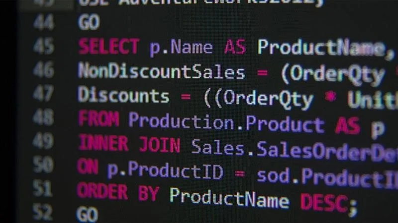 <strong>SQL</strong> چیست و چه کاربردهایی دارد؟ 2 <strong>SQL</strong> چیست و چه کاربردهایی دارد؟ 1