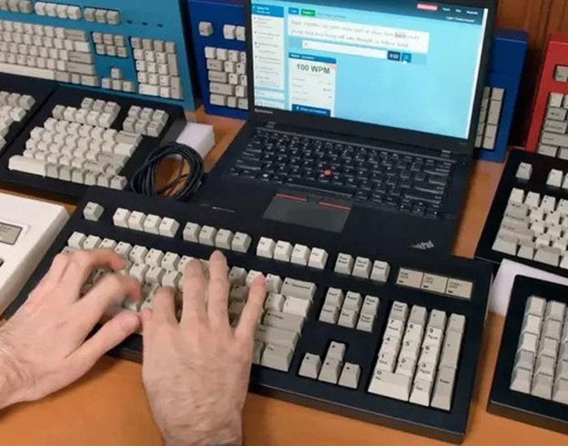 معرفی کمپانی IBM 6 معرفی کمپانی IBM 5